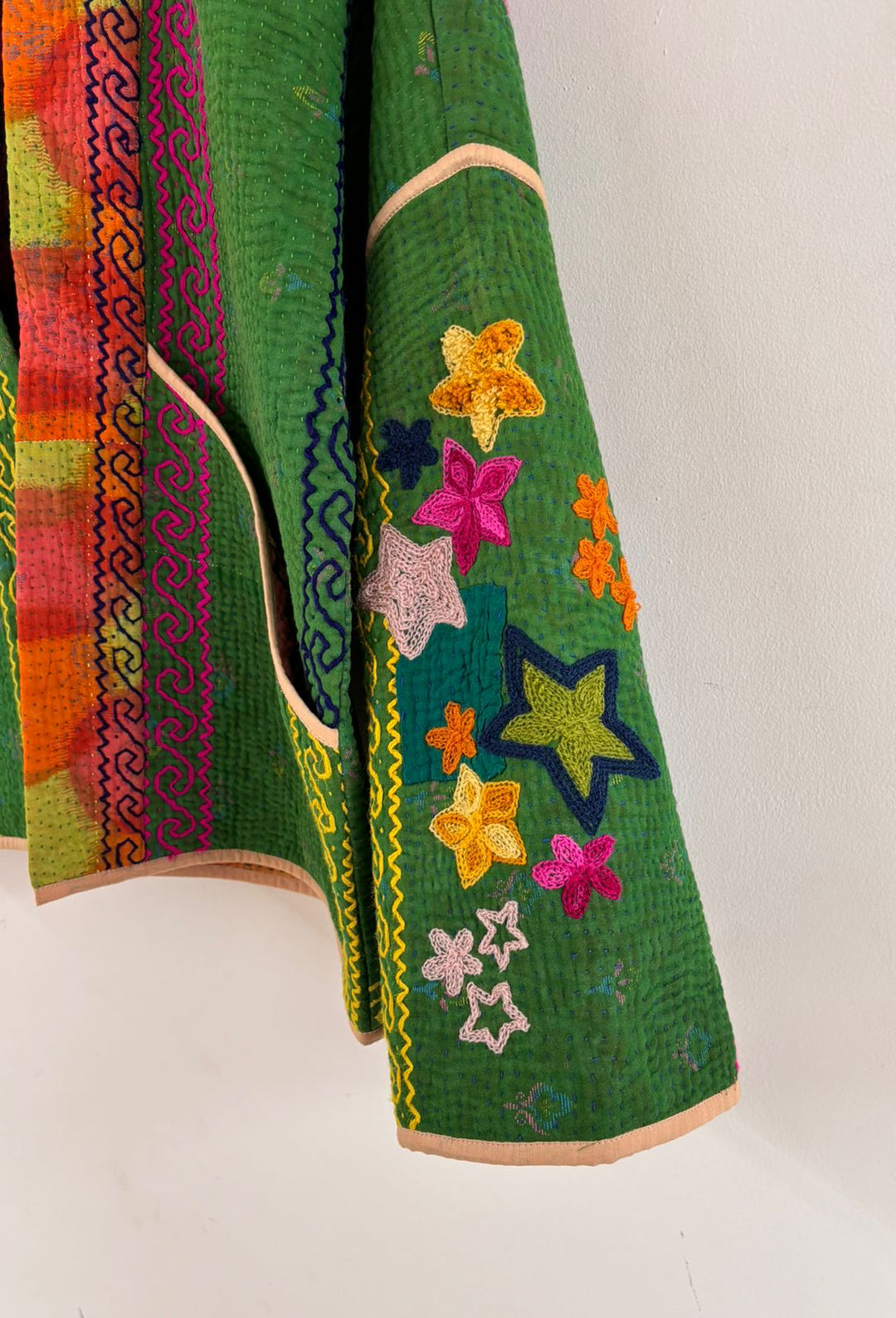 Leela Vintage Kantha Jacket Happy – Para Devi - Main Image