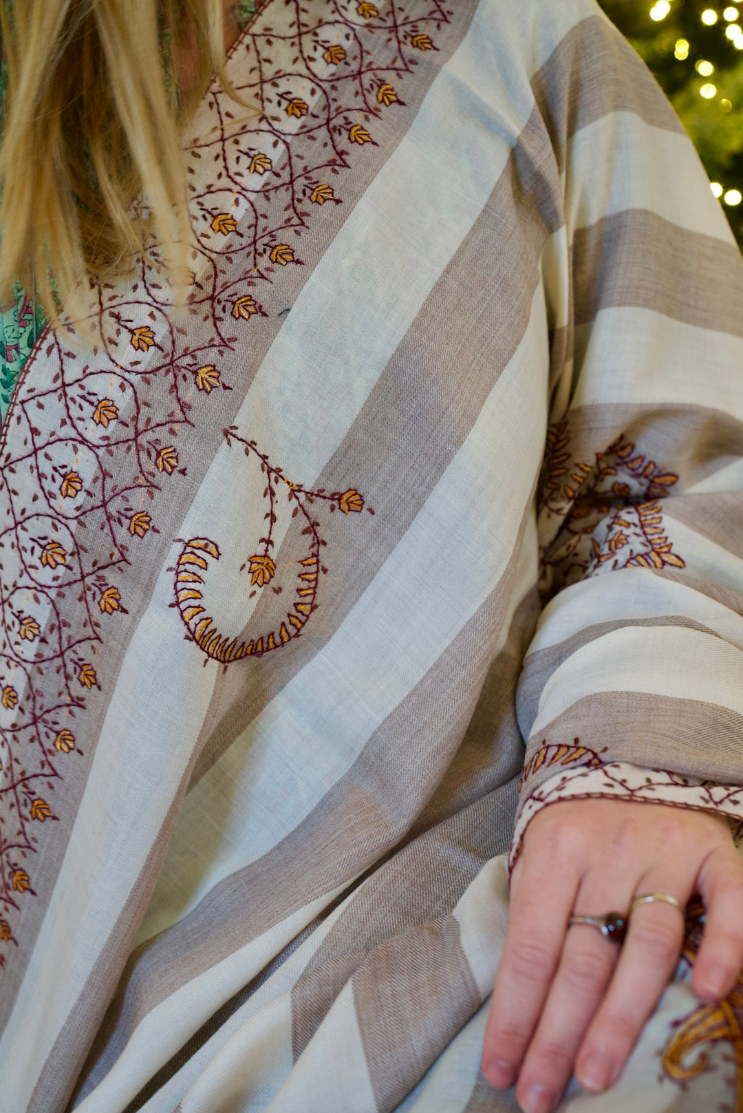 Kashmiri wool shawl Akhtab