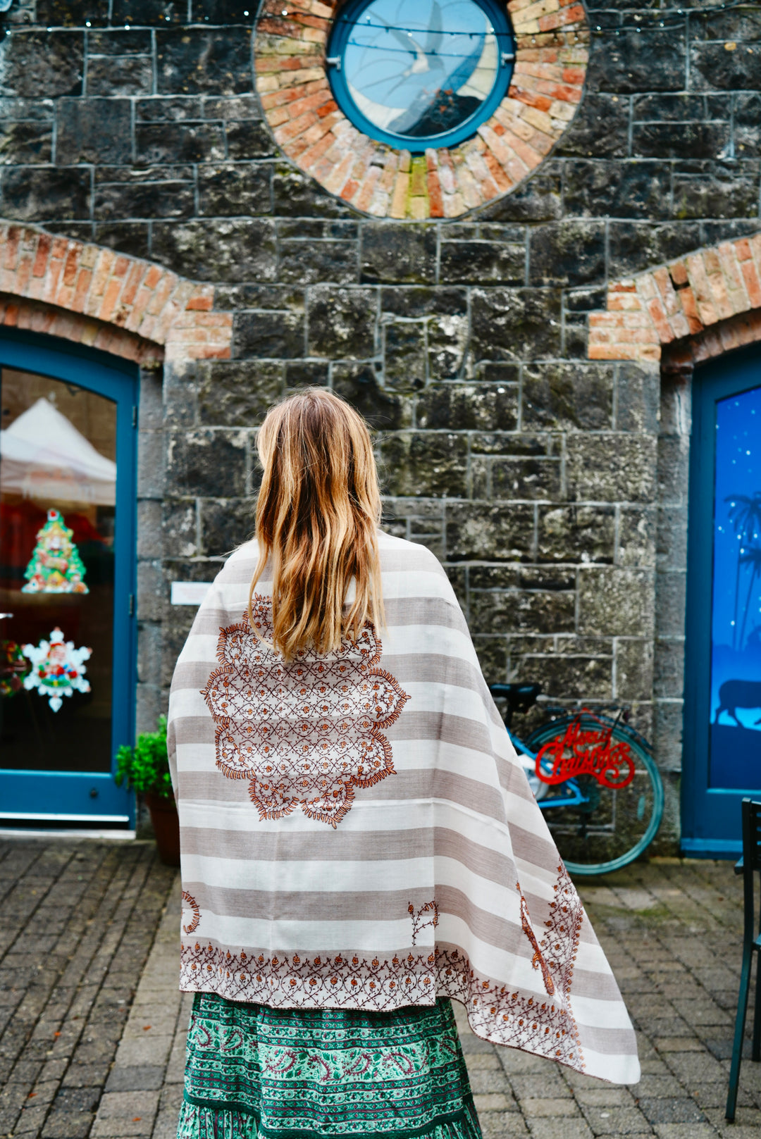 Kashmiri wool shawl Akhtab